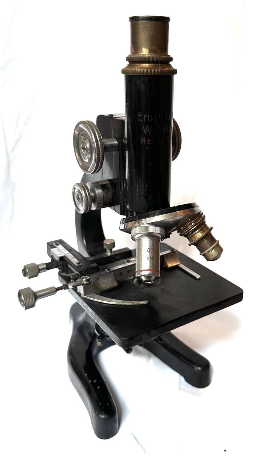 Antique Ernst Leitz Wetzlar Microscope No. 302101 Black No light Source