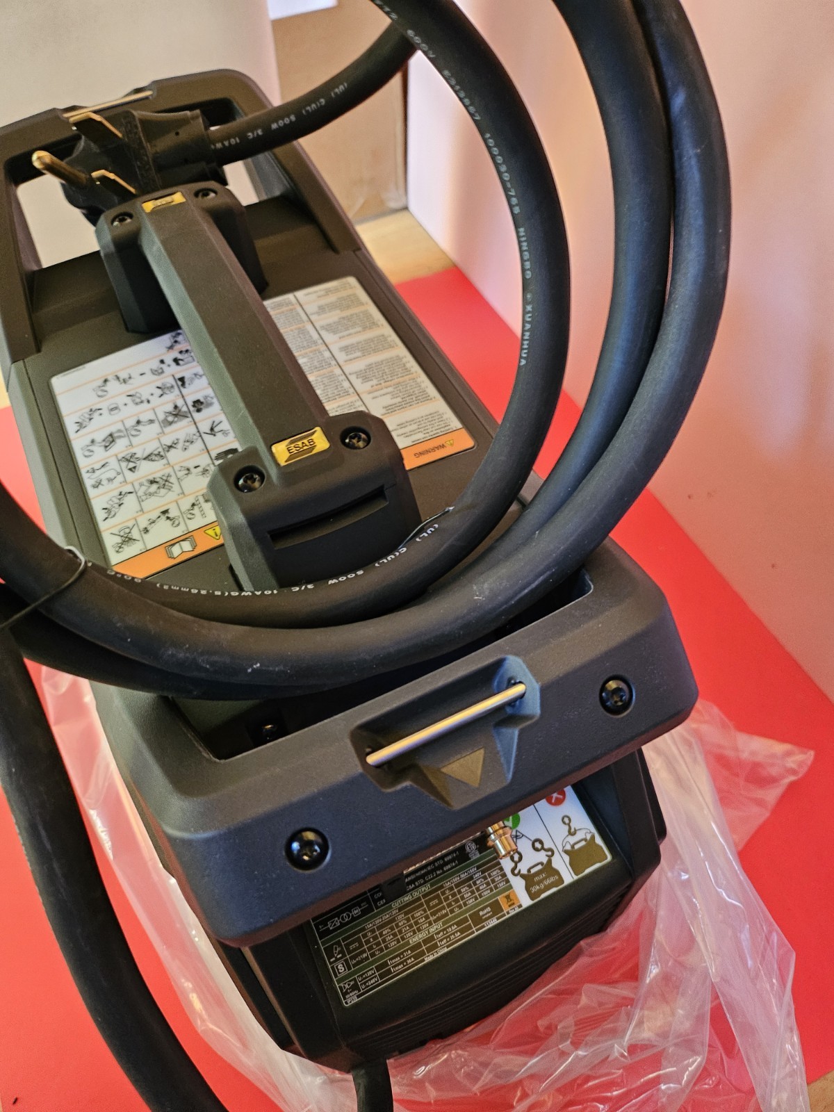 ESAB Cut Master Plasma Cutter 50+ New Opened Box