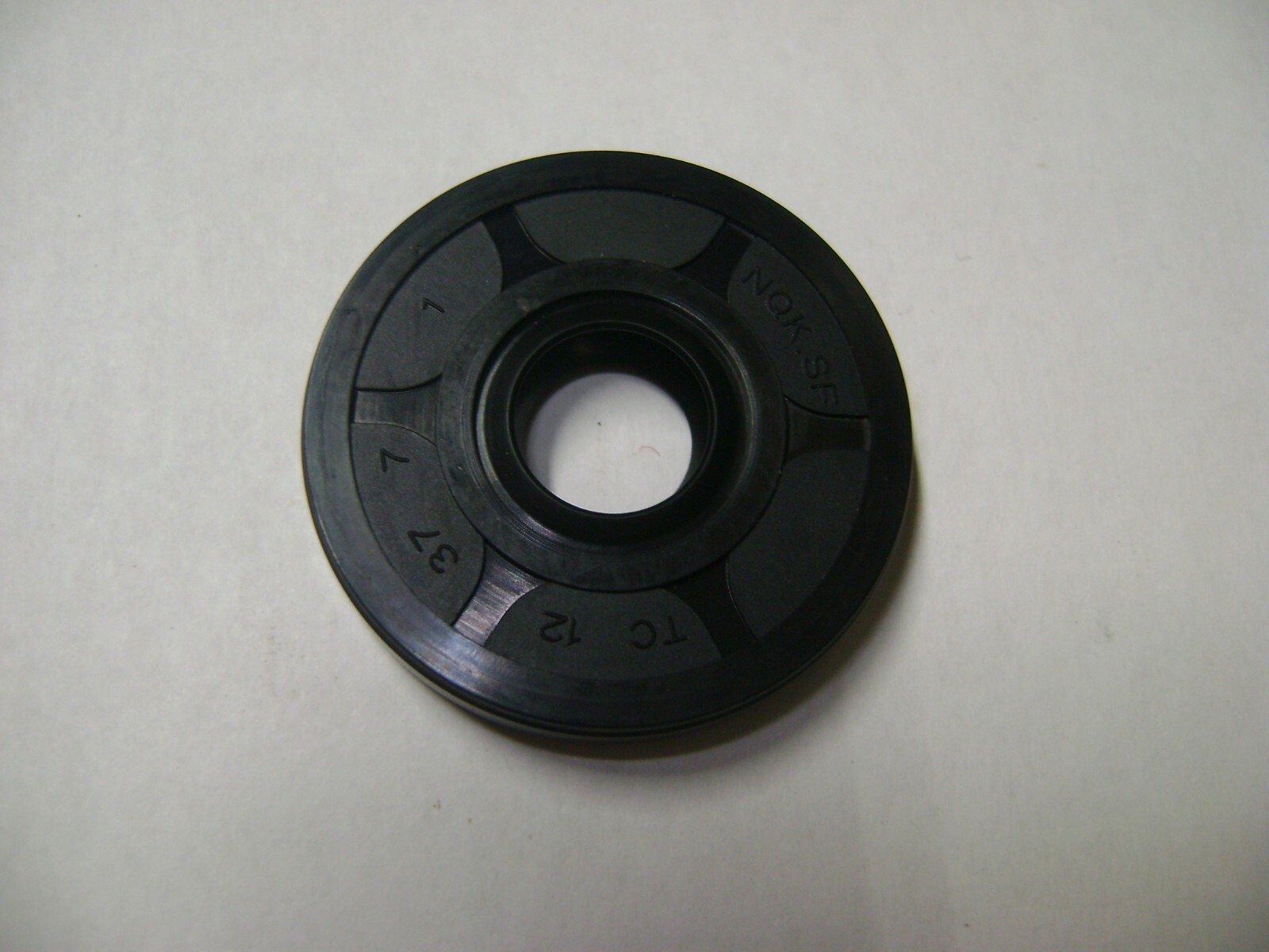 NEW TC 12X37X7 DOUBLE LIPS METRIC OIL / DUST SEAL 12mm X 37mm X 7mm