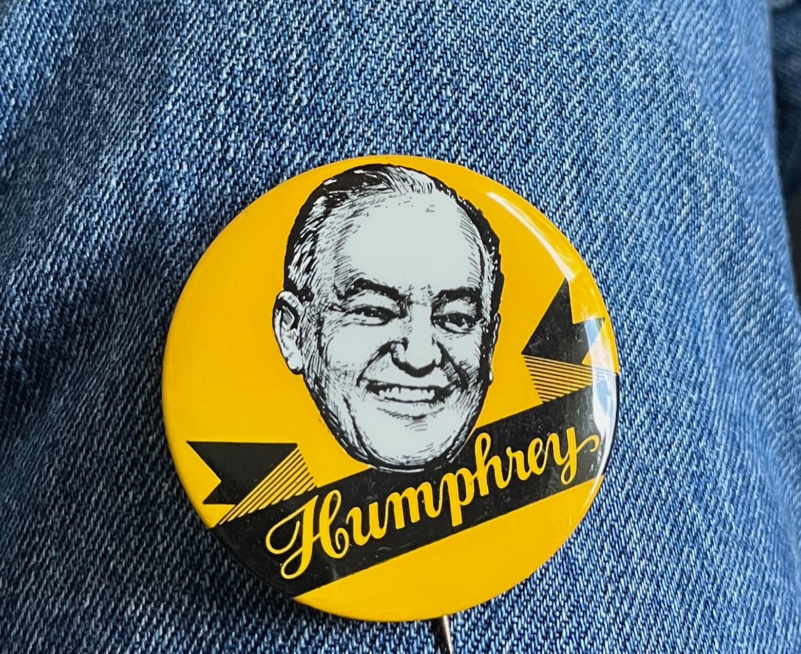 Unusual 1968 Hubert Humphrey For President 2" Cel Political