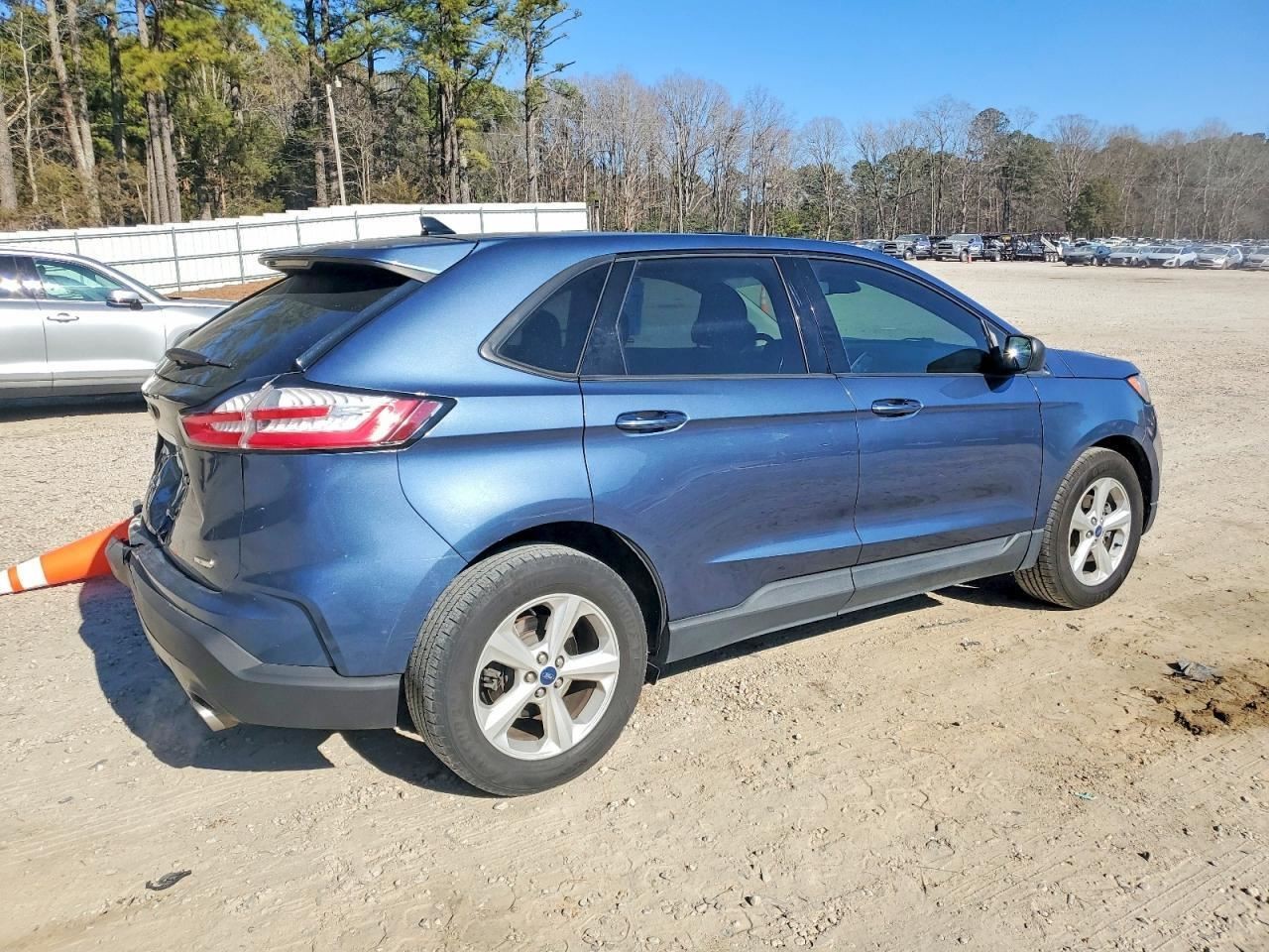 EDGE 2019 Glove Box 4979708