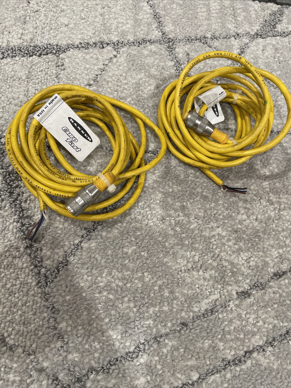 (2) Banner U8556 Euro Fast Cable ***FREE SHIPPING***