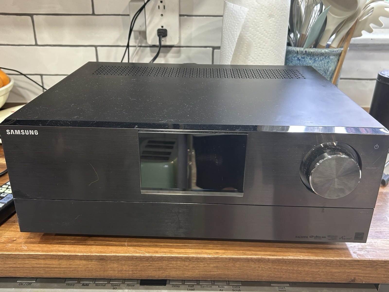 Samsung 7.2 Channel HD 3D AV Receiver 4 HDMI Imputs HW-C700