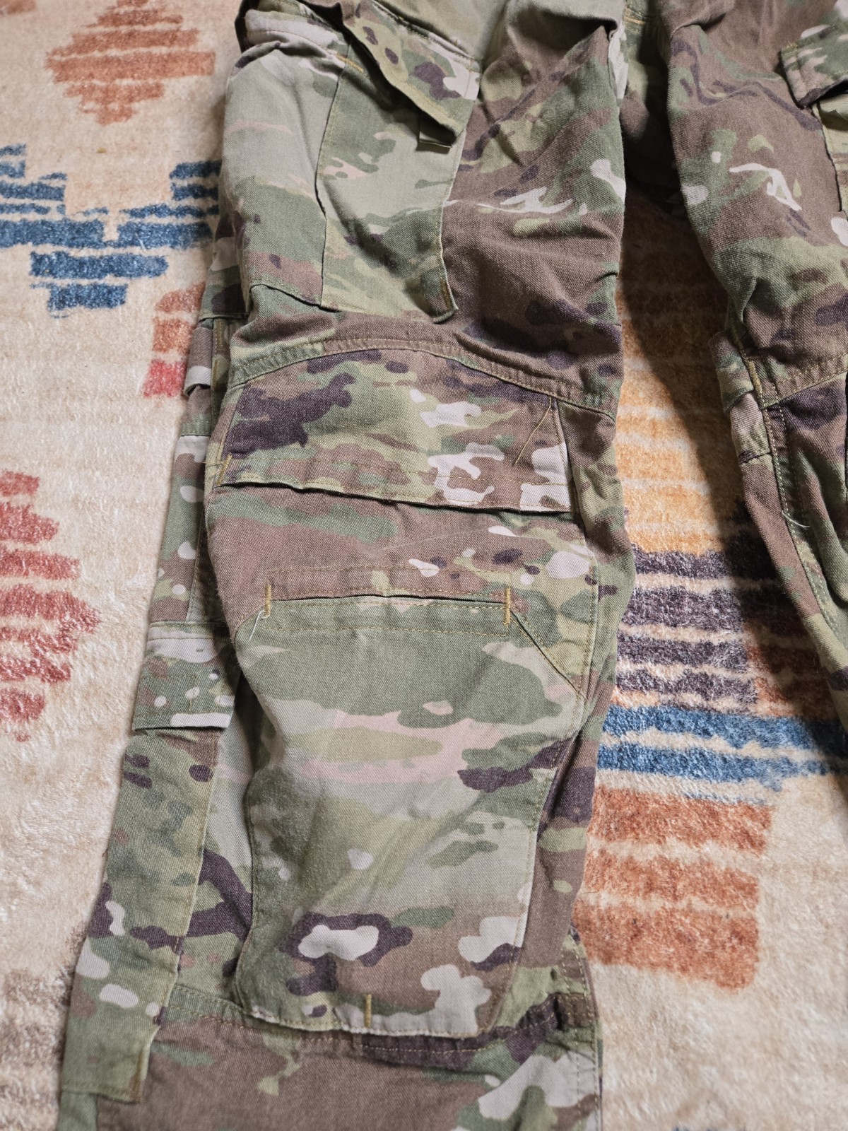 ARMY ADVANCED COMBAT PANTS W/ KNEE PAD SLOTS MEDIUM/REGULAR MULTICAM OCP