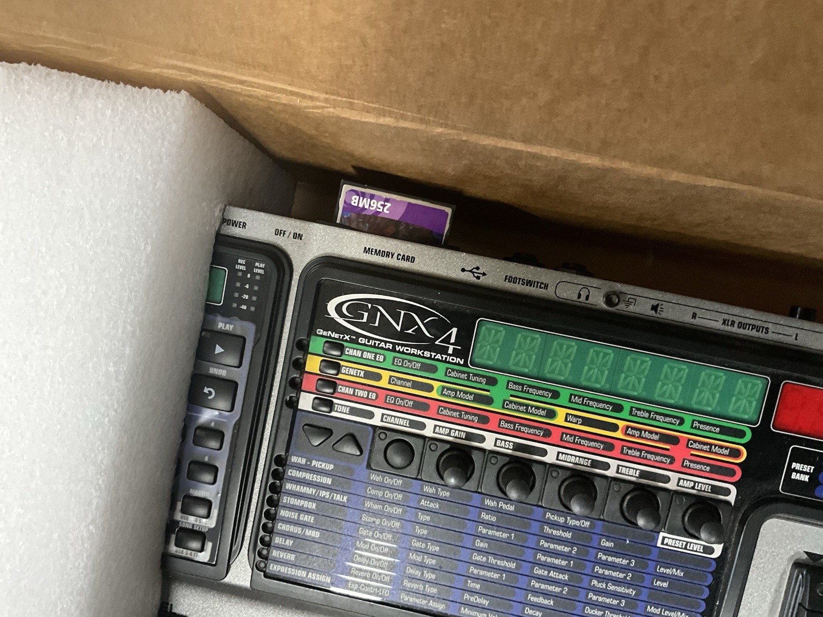 digitech gnx4 multi effects pedalboard condition open box excellent /accessories
