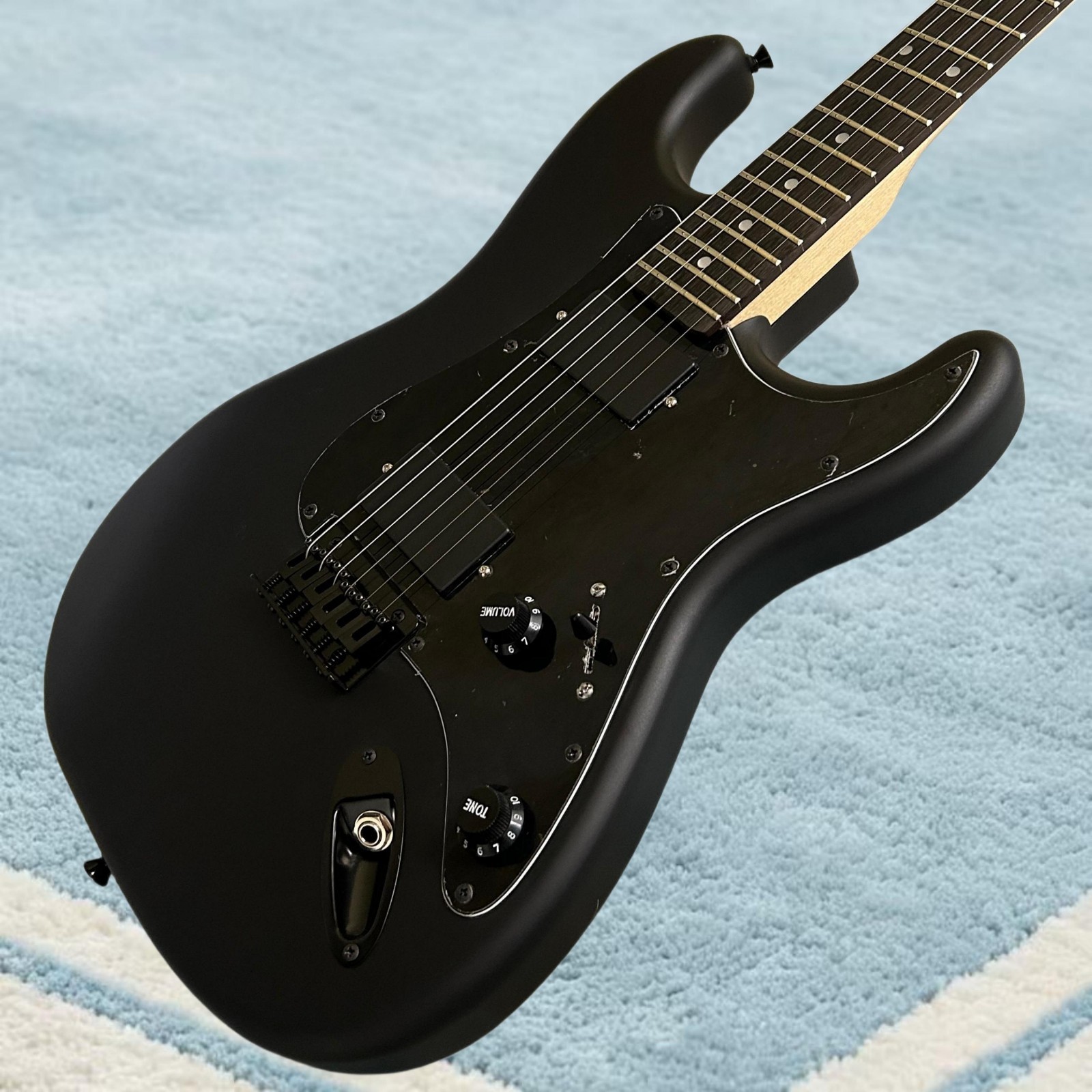 ST Electric Guitar Matte Finish Black Color Rosewood Fretboard Active Pickups
