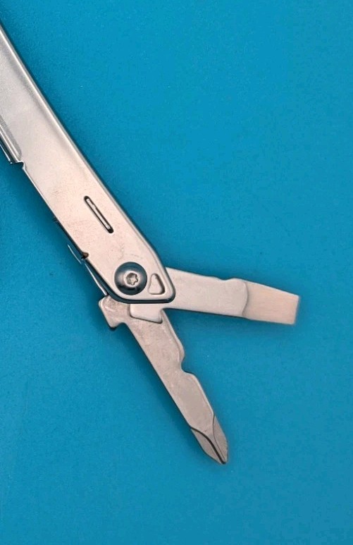 LEATHERMAN WINGMAN MULTI-TOOL! FAST SHIPPING!