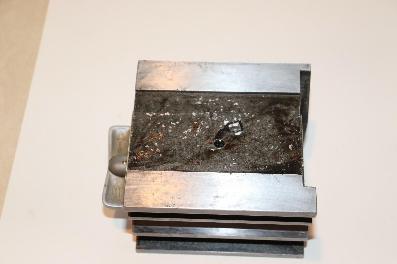 Eclipse Dual-Vee Magnetic V-Block. # E934. Condition used.