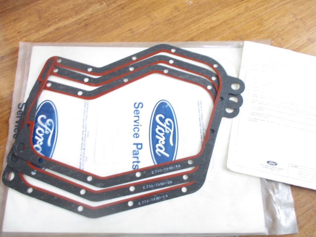 NOS E83Z7Z168A FORD TRANSFER CASE GASKETS E73X7A191IA JA KA 1988 Tempo Topaz