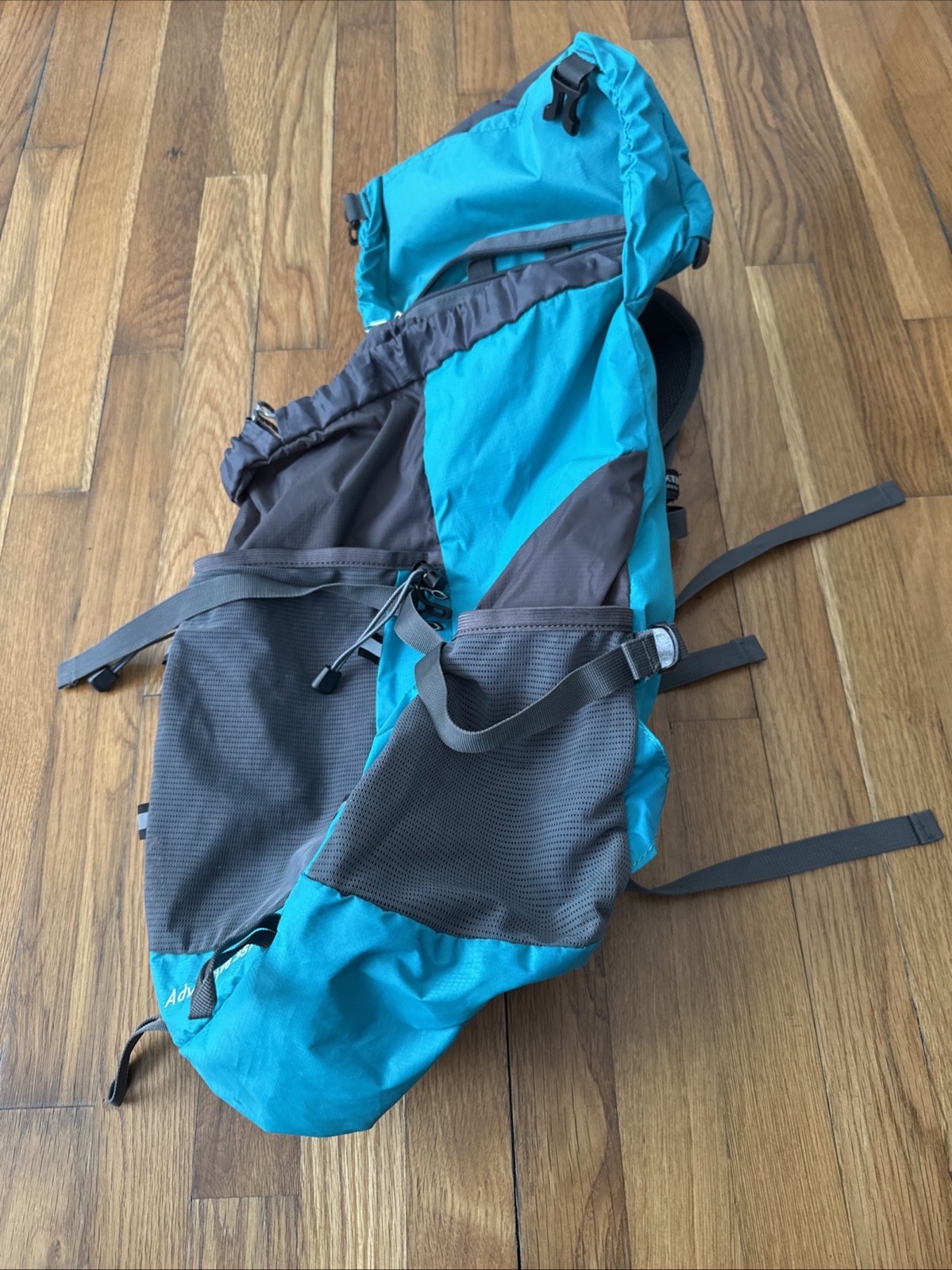 Yoobouking Adventure 35L Hiking Backpack Lightweight