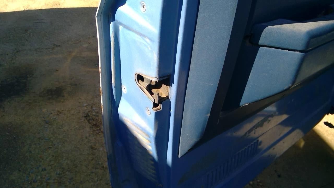 Driver Left Front Door Latch Fits 83 C20 3841585