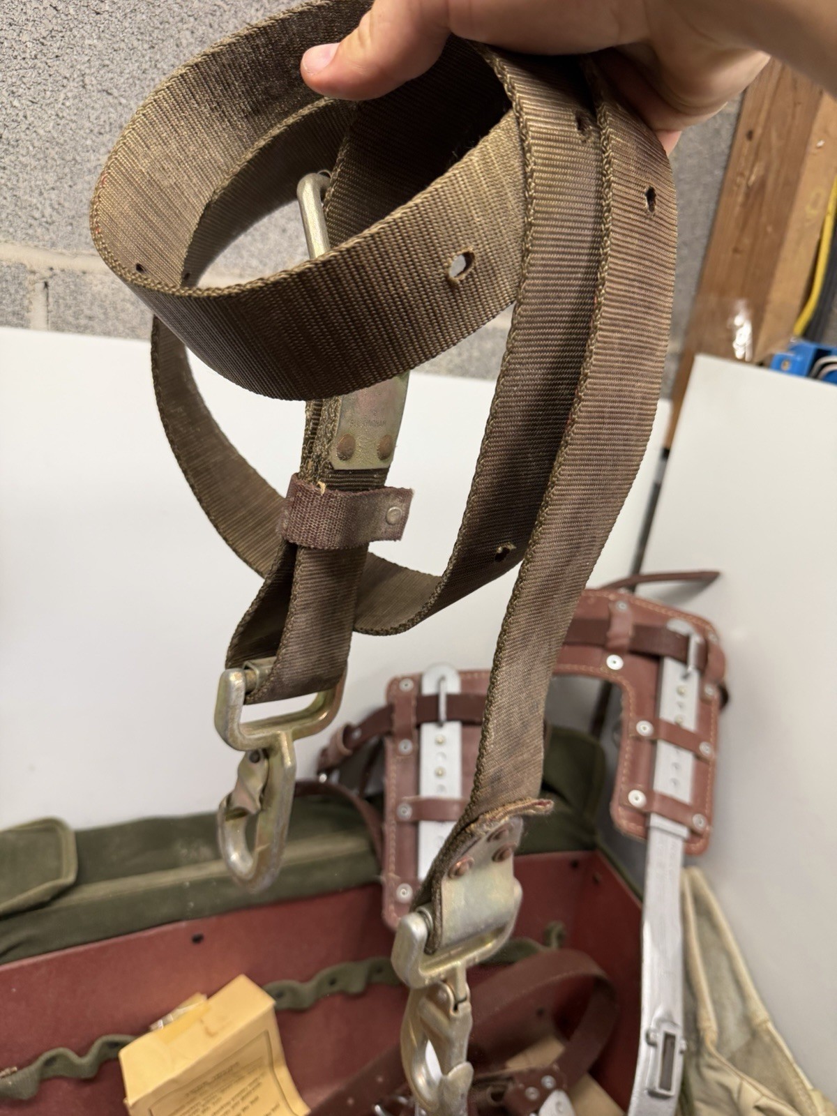 Buckingham Lot, Lineman Belt And Climbing Set With Extra Tools Bundle With Case
