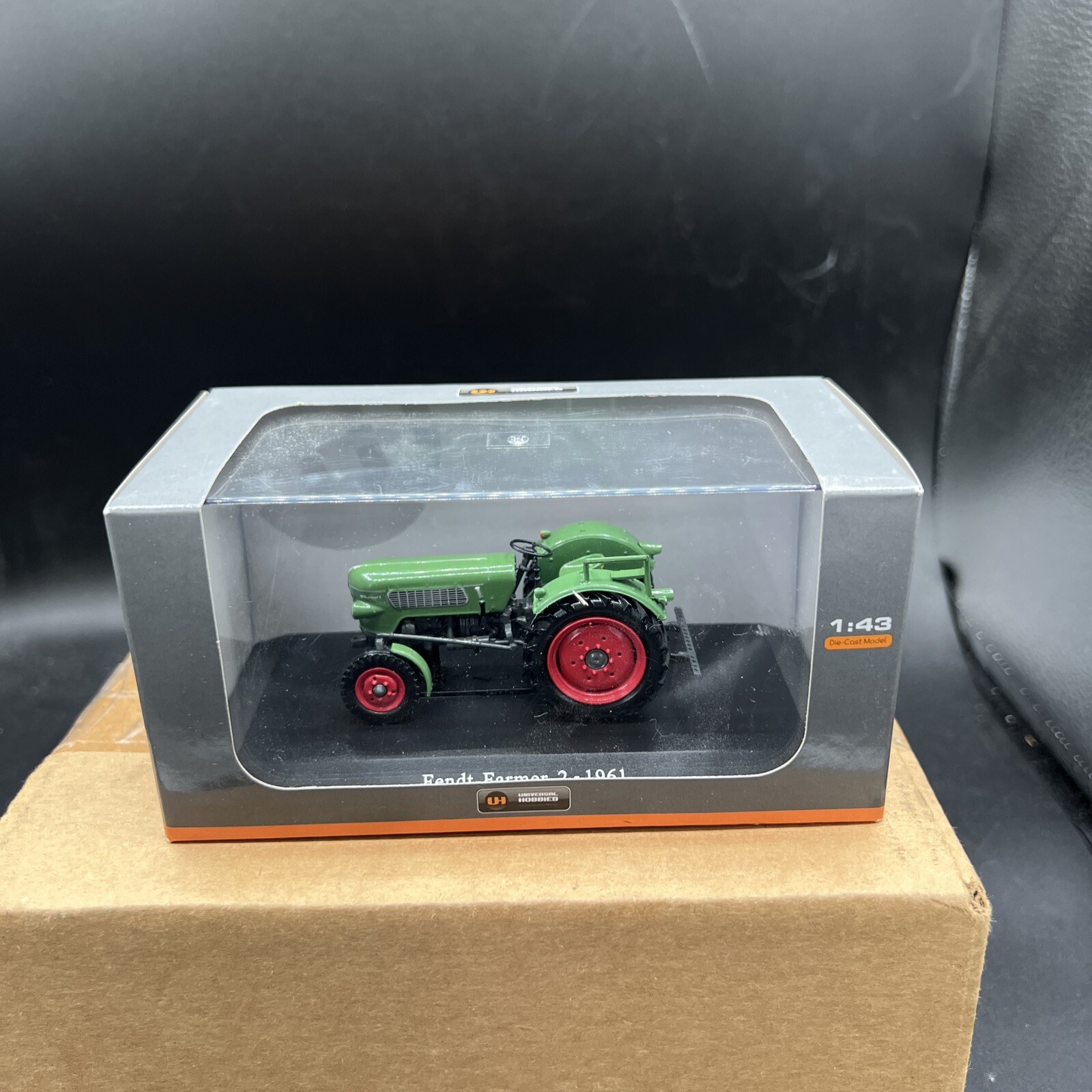 NOS Universal Hobbies 1:43 Diecast Model Fendt Farmer 2 1961 Tractor