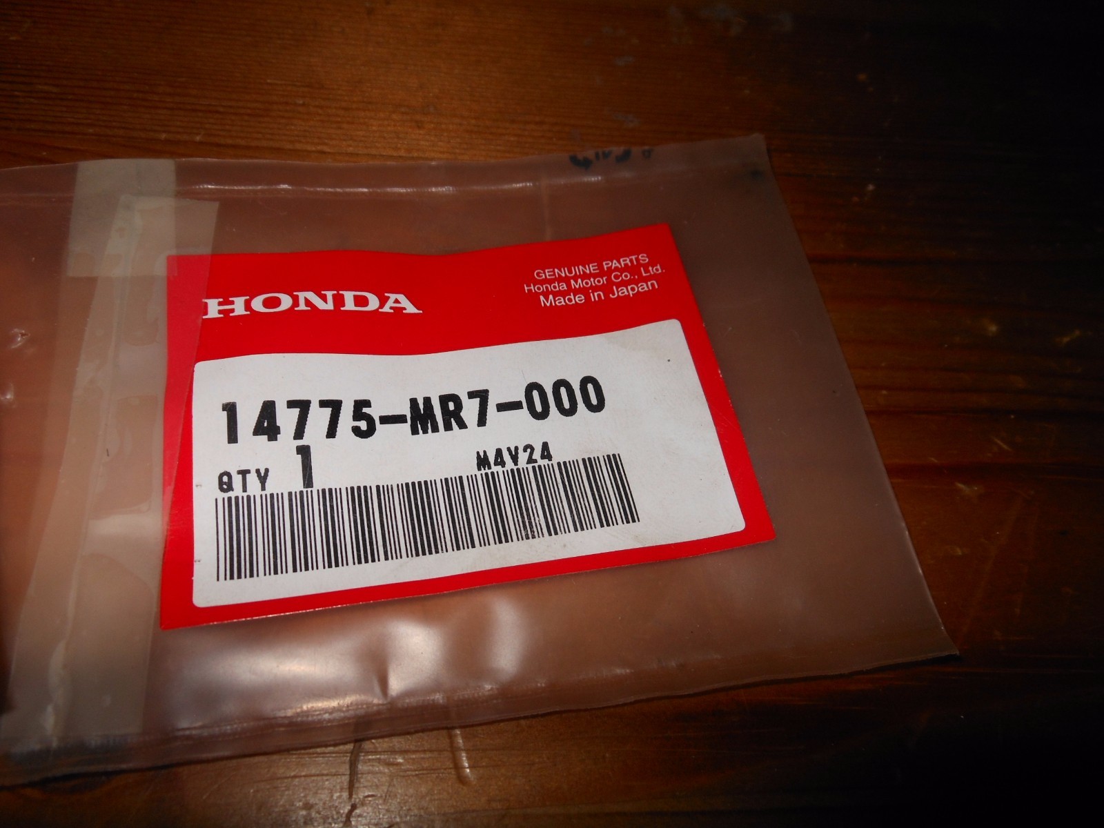 2 NOS OEM Honda CBR1100 VFR800 ++ Seat Valve Spring Outer Qty.2 # 14775-MR7-000