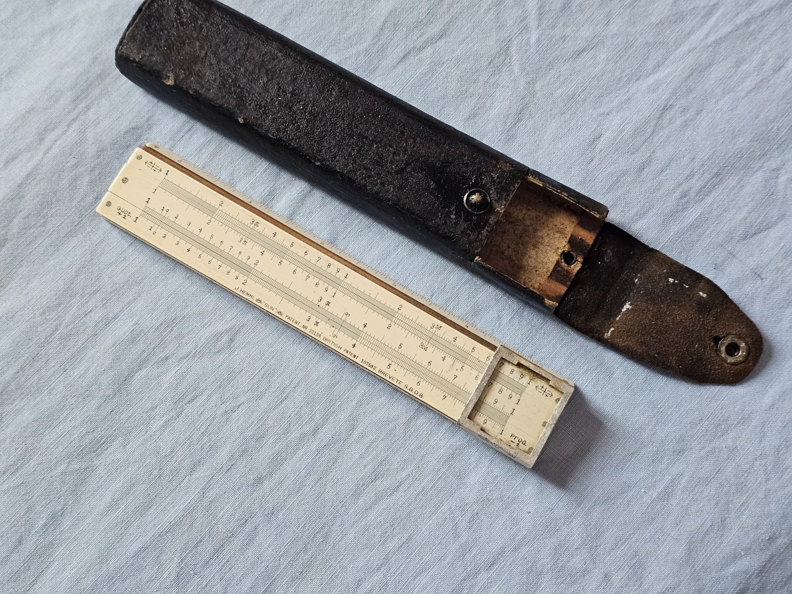 Vintage J HEMMI Japan SUN Patents 22129 107562 BAMBOO POCKET 6" SLIDE RULE Cased