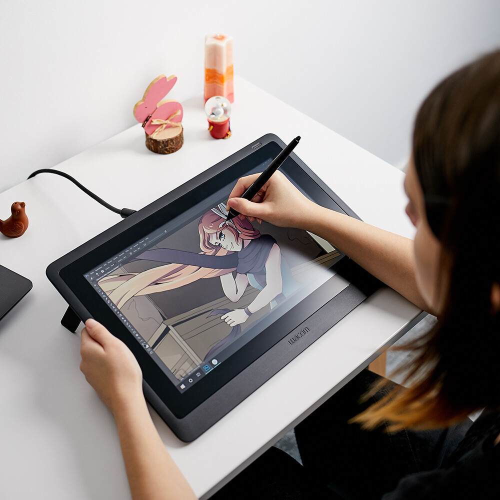 Wacom Cintiq 16 15.6" drawing tablet with HD Screen, Certified Refurbished