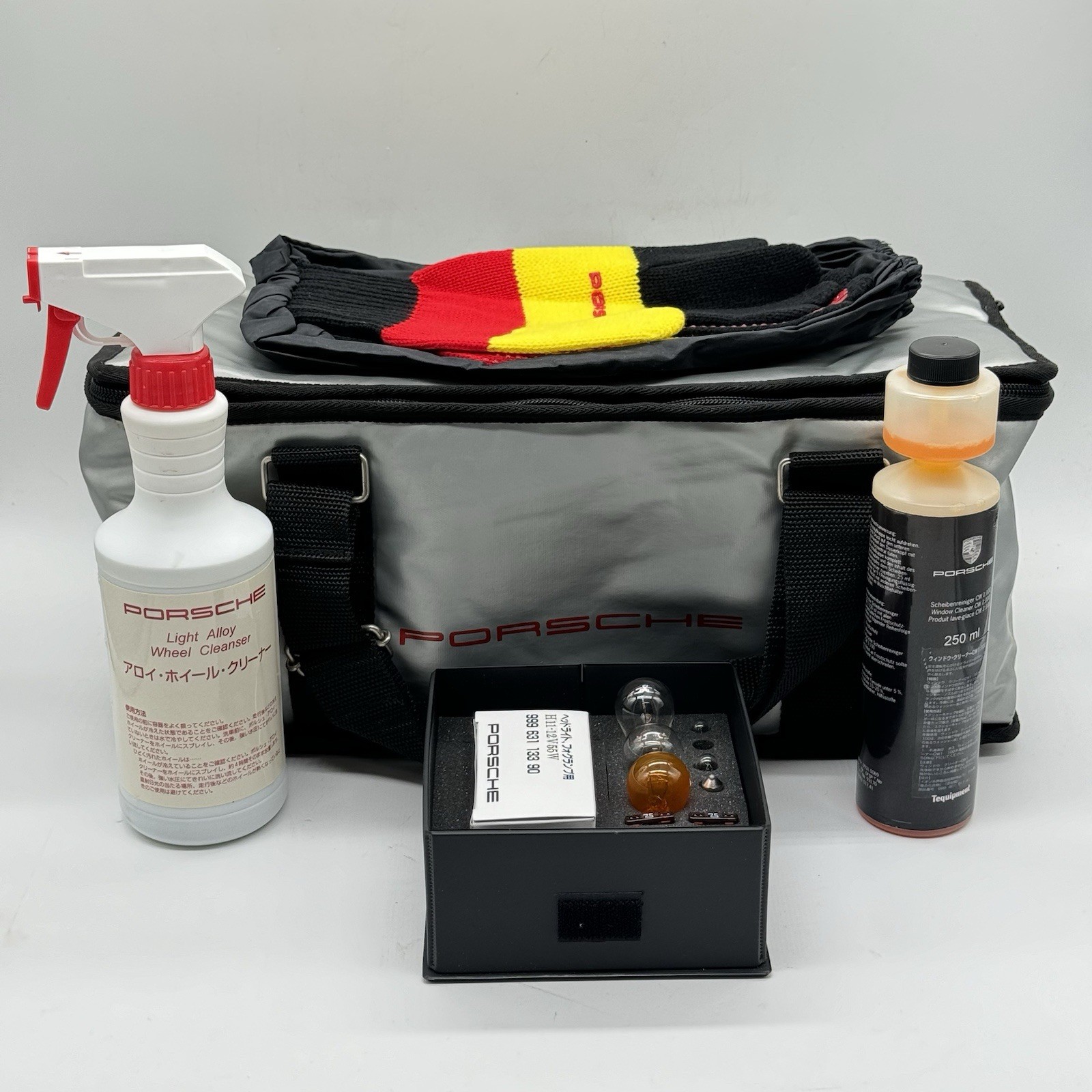 Porsche 911 Detail Kit w/ Gloves JAPANESE MARKET Accessory Light Bulb & Bag Tote