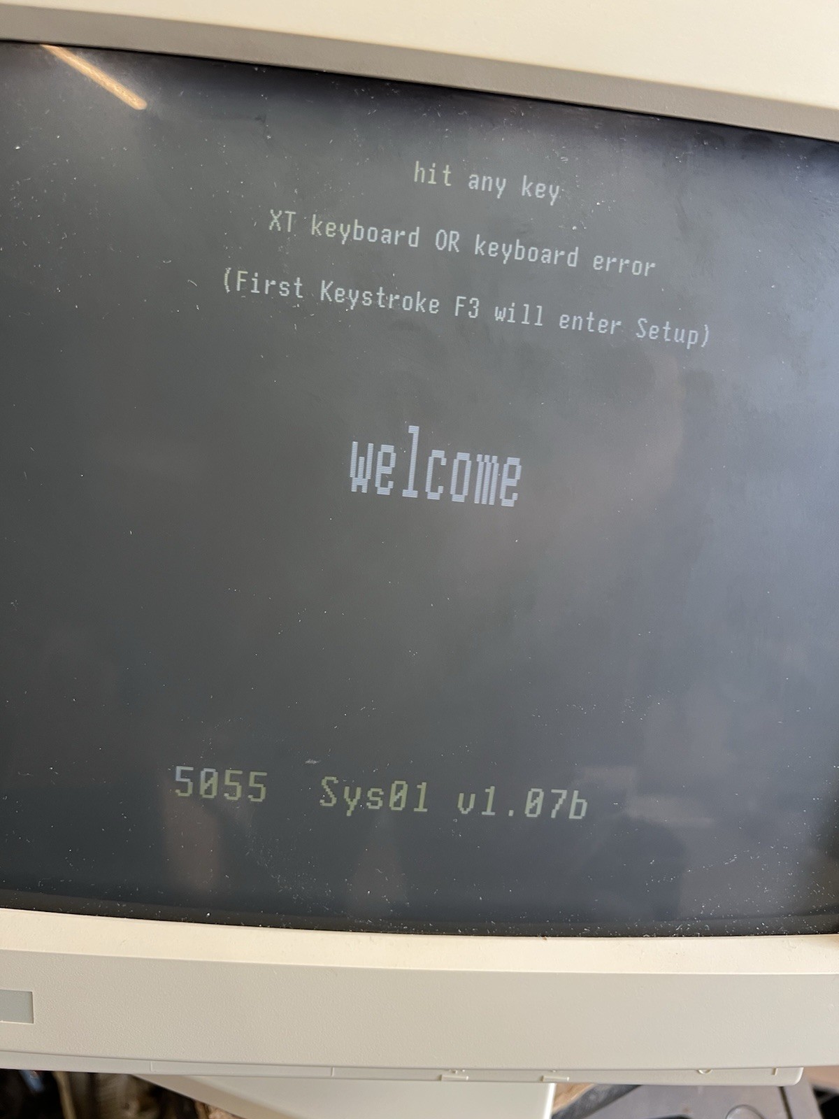 Esprit Systems 5000 12" Vintage Terminal Computer Systems Tested works great