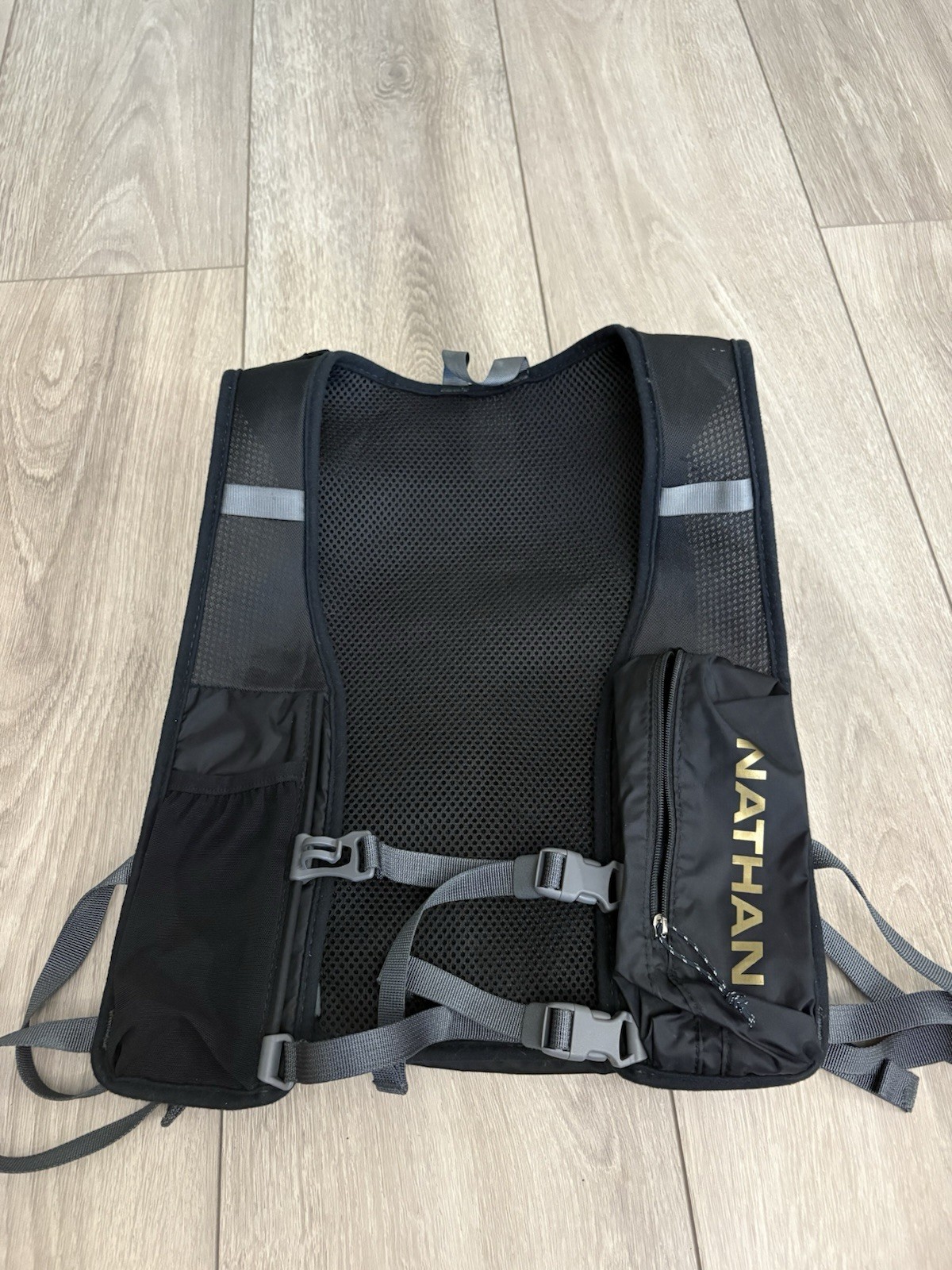 Nathan Quickstart 4L Hydration Vest Water Pack Unisex Running (No Bladder)