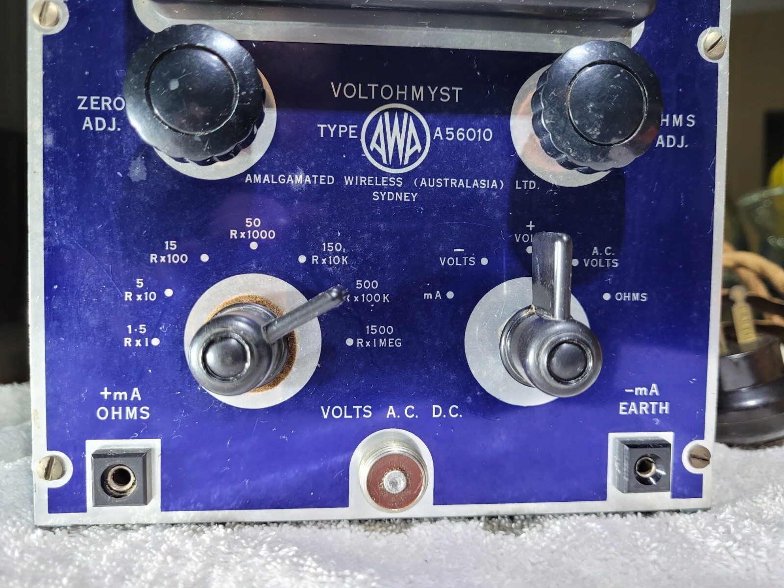 AWA Voltohmyst Type A56010