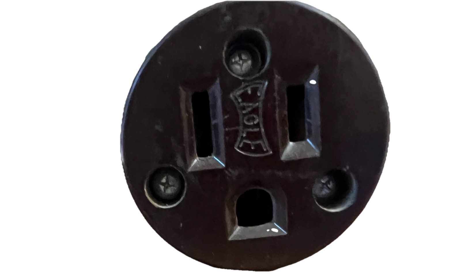 VINTAGE BROWN EAGLE BAKELITE  OUTLET GROUND ADAPTER
