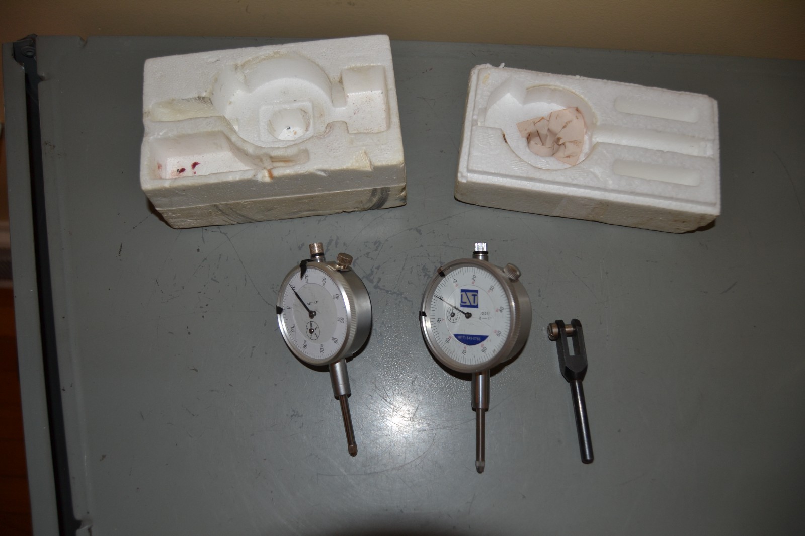 LOT OF 2 DIAL TEST INDICATORS WITH HOLDER