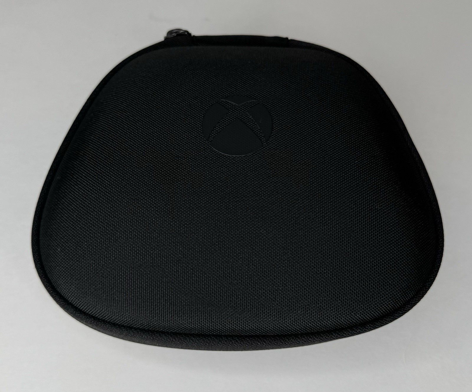 Xbox Model 1924 Charger Case NO CONTROLLER OR PADDLES