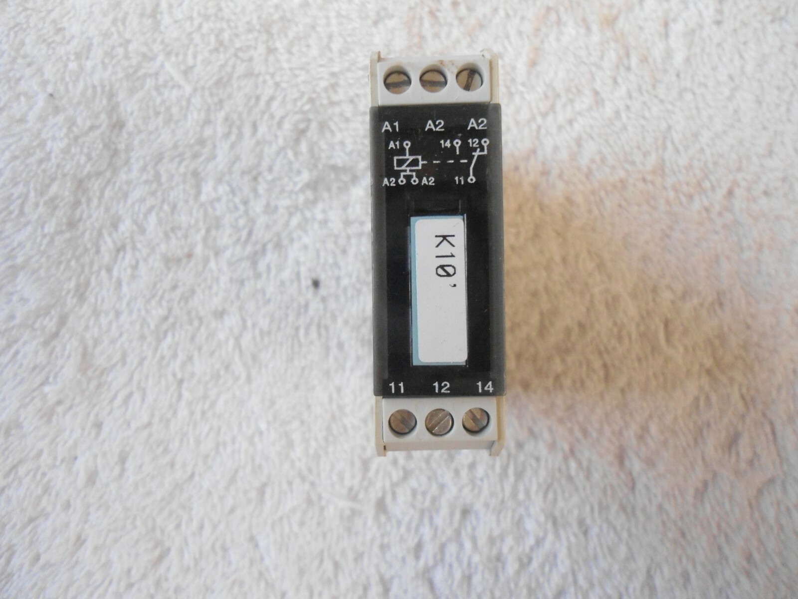 Siemens Output Interface Module 3TX7 002-1BB00 Broken Tabs