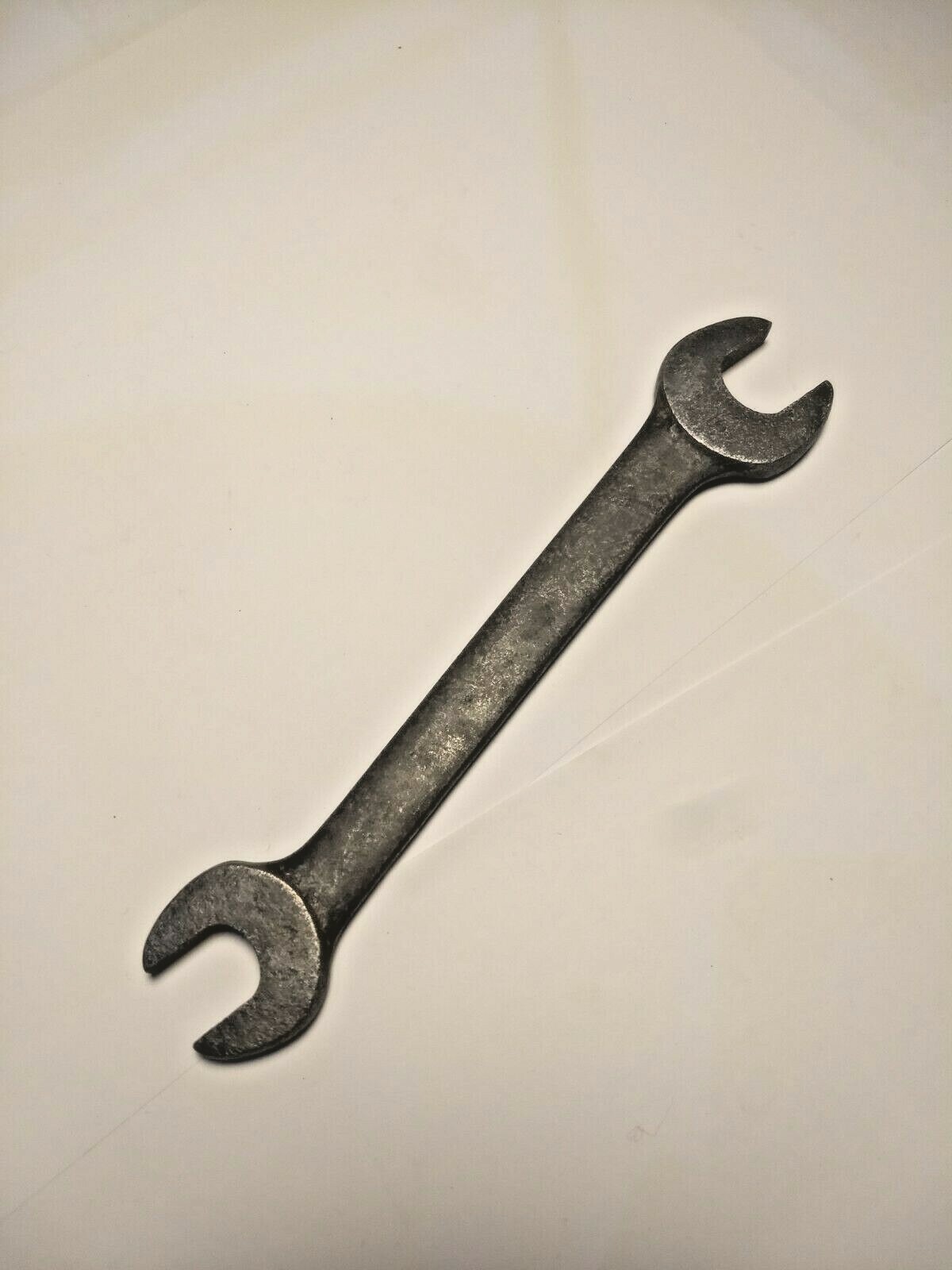 VLCHEK W1922 ALLOY 19/32" X 11/16" open end wrench No 37