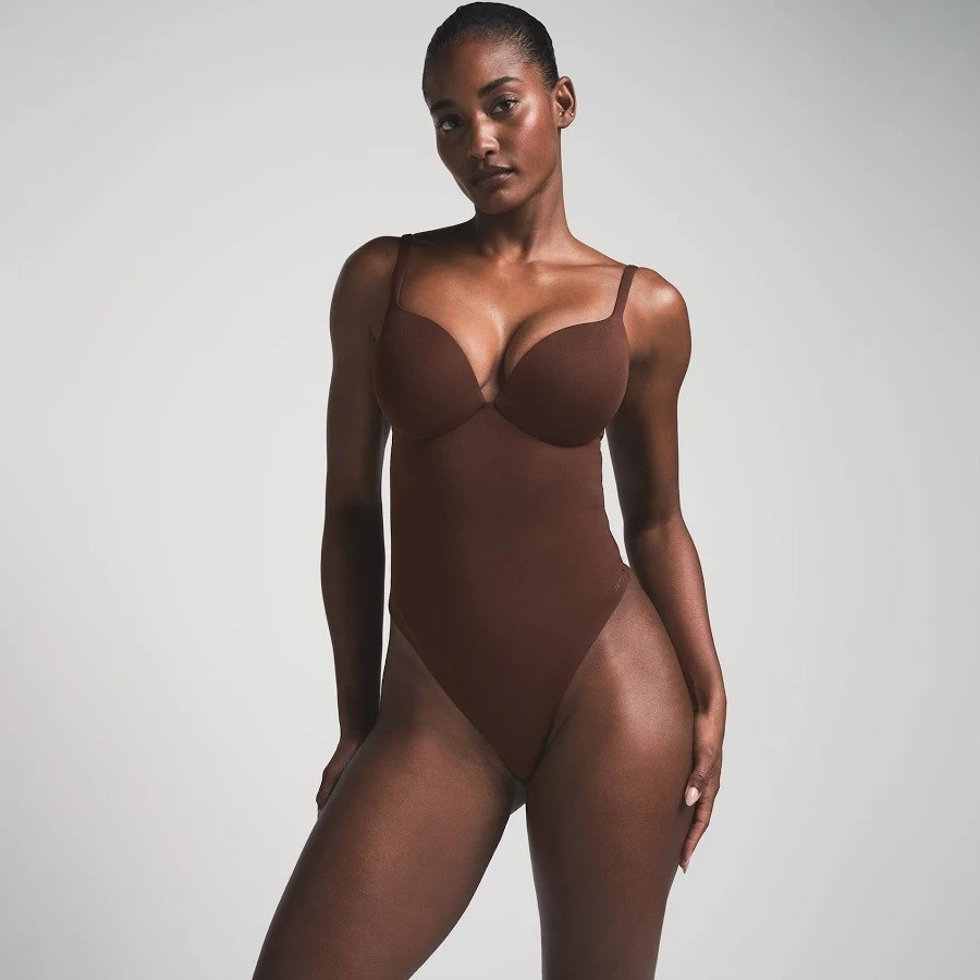 NWT SKIMS Ultimate Body Push-Up Thong Bodysuit Cocoa Medium Style SL-THG-8044W