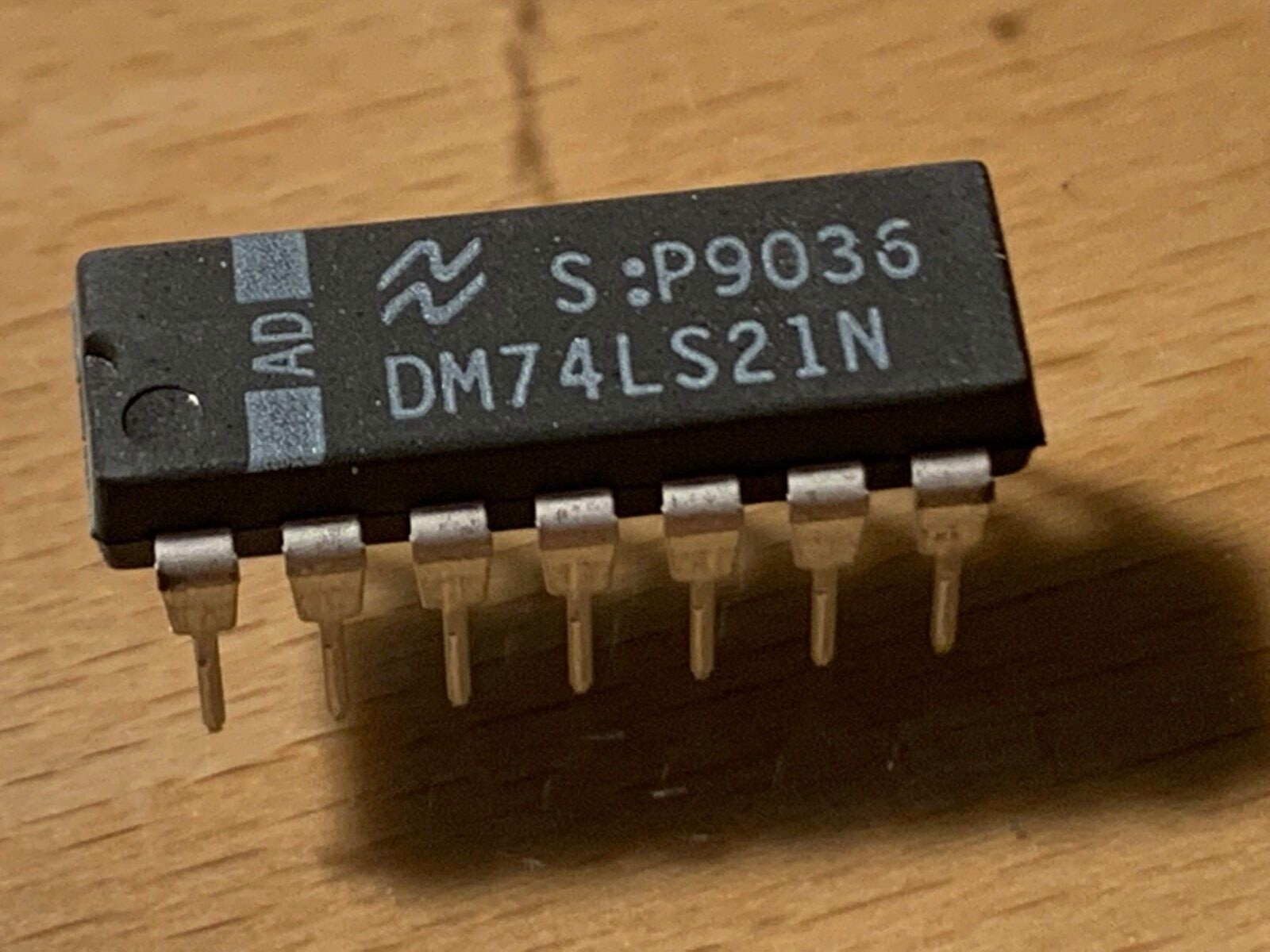 DM74LS21N - National IC - Dual 4-Input AND, LS-TTL, 14 Pin, Plastic, DIP