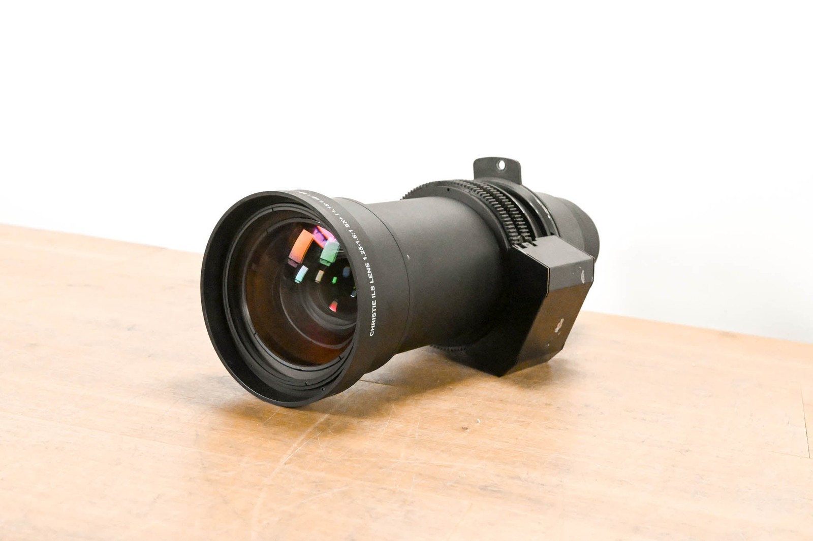 Christie ILS LENS 1.25-1.6:1 SX+/1.16-1.49:1 HD 0.95 3-Chip DLP Lens CG011MP