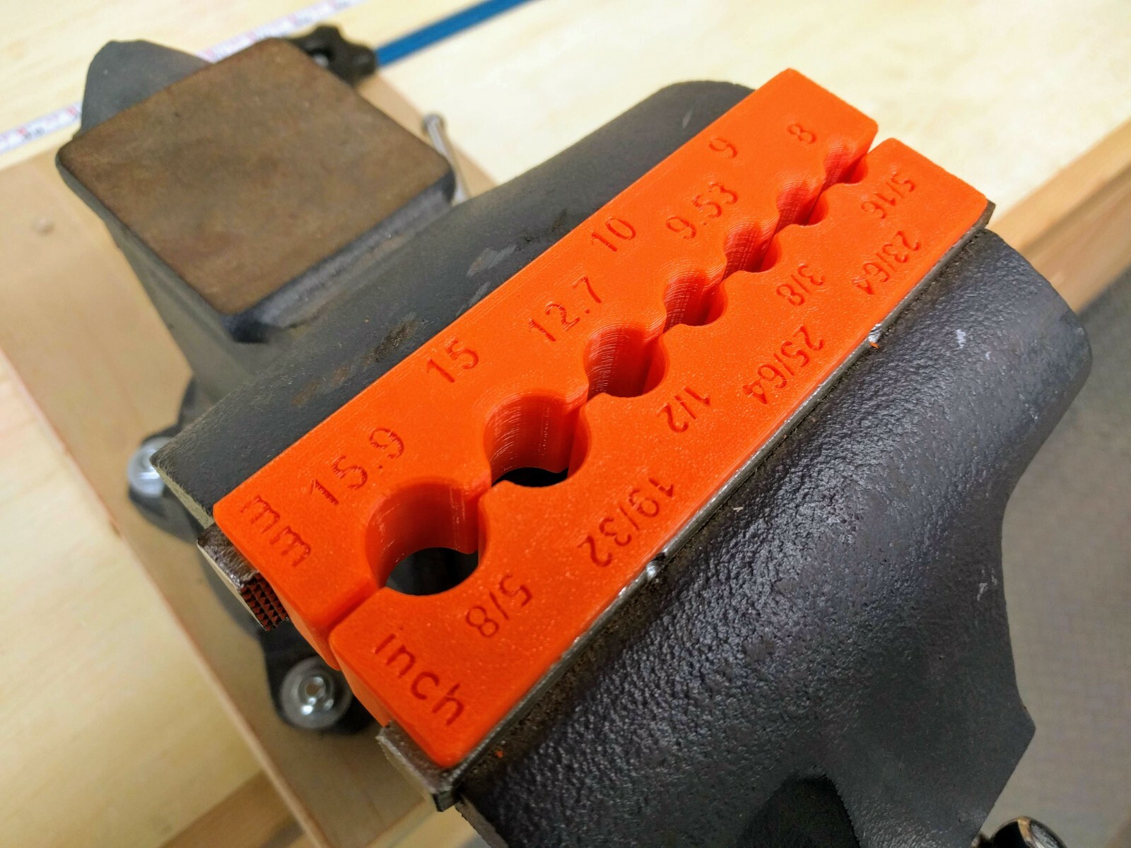 Suspension Vise Soft Jaw, Clamp, Block, Holder for Most Shocks With Magnets