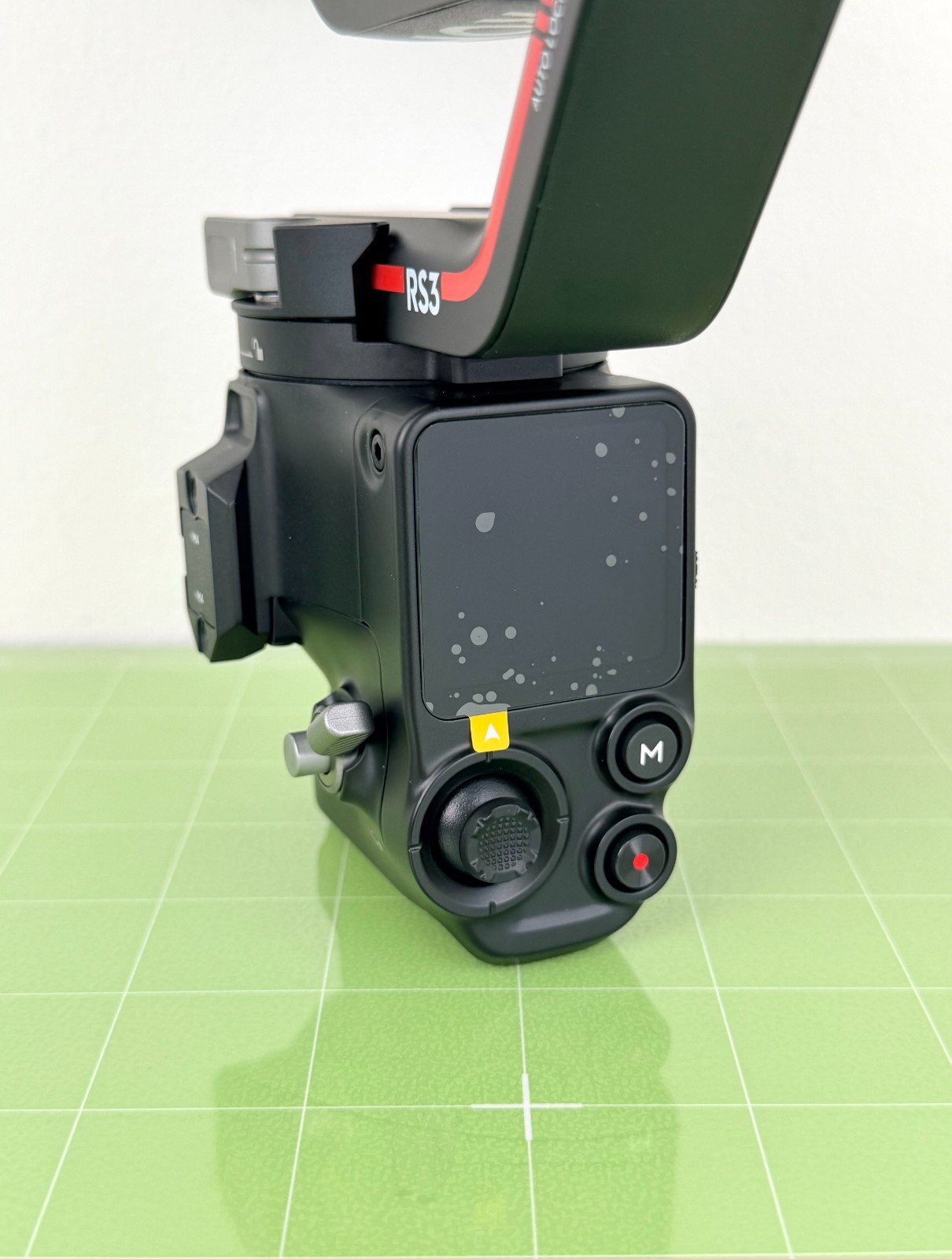 DJI RS 3 3-Axis Gimbal Stabilizer Only - Unactivated