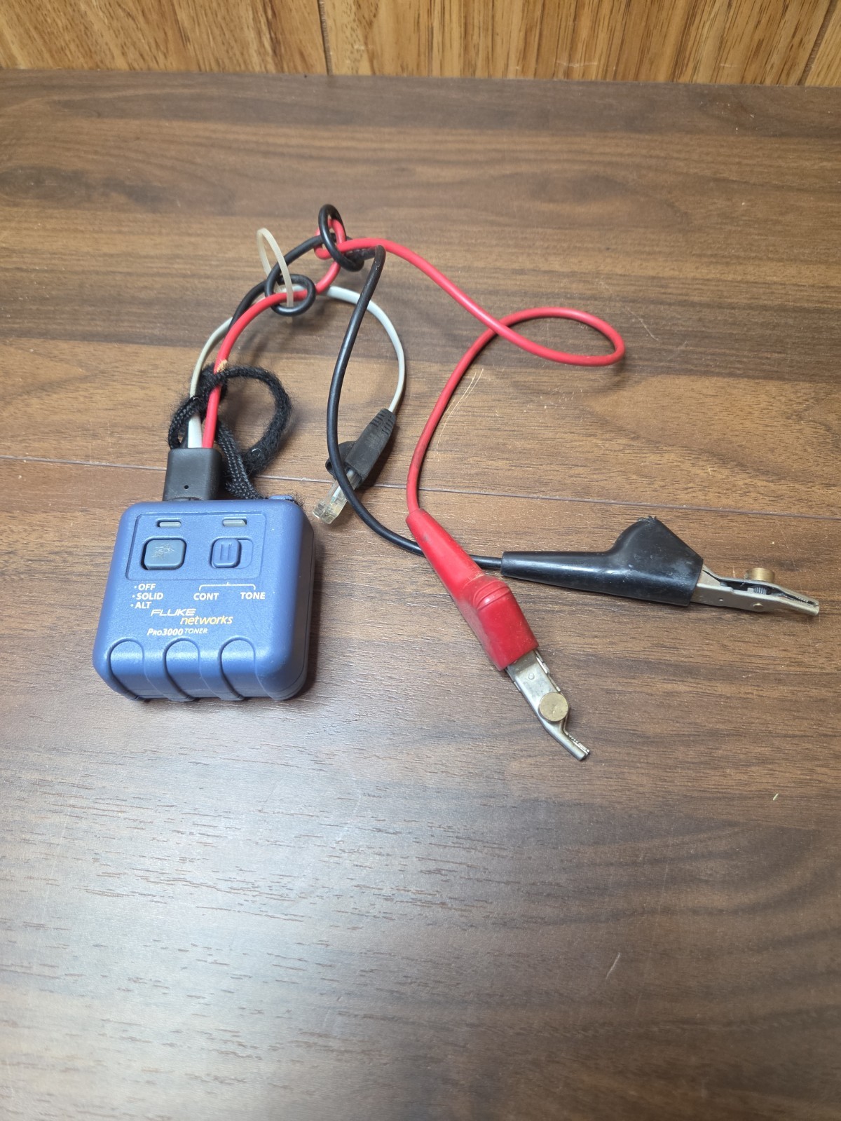 Fluke Networks Pro 3000 Toner Tester 26200-900 Working