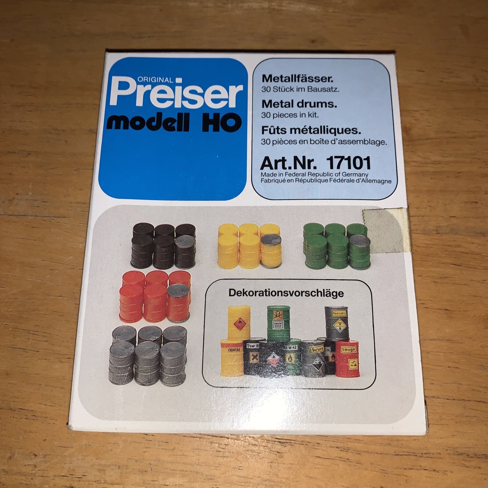 PREISER #17101 Metal Drums 30 pcs HO NEW