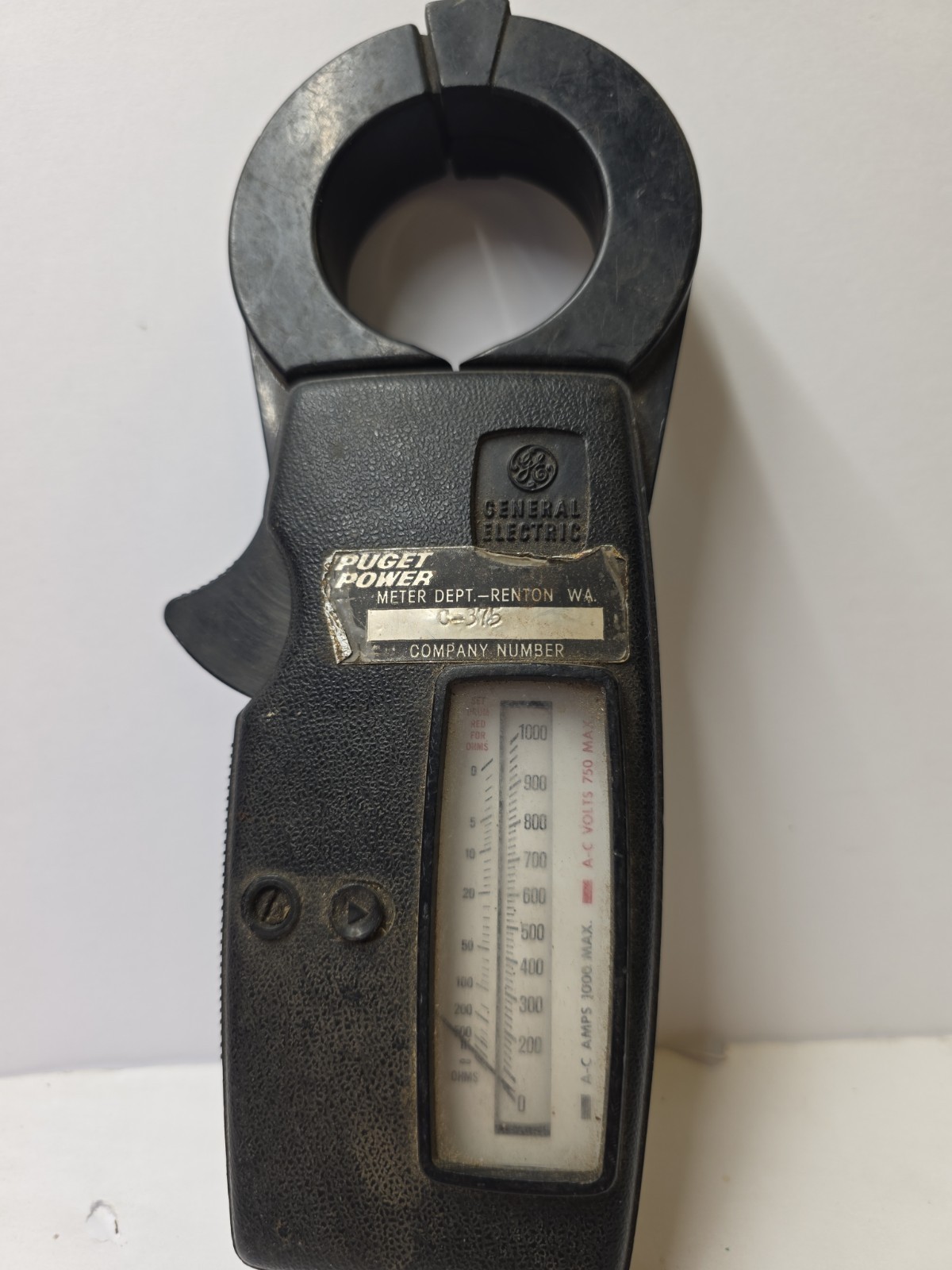 Vintage Puget Power GE Voltmeter Meter Snapper 942D Clamp On Used