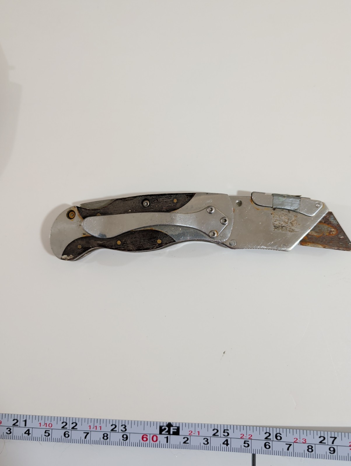Master Mechanic Medium Folding Utility Knife Lightweight Hardwood Handle