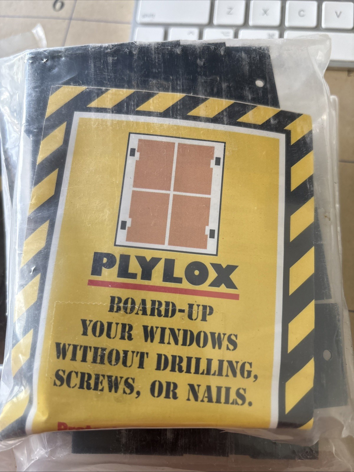 80 PLYLOX 1/2" Plywood Hurricane Window Clips 4 Packs x 20 Clips / Each Pkg(B286