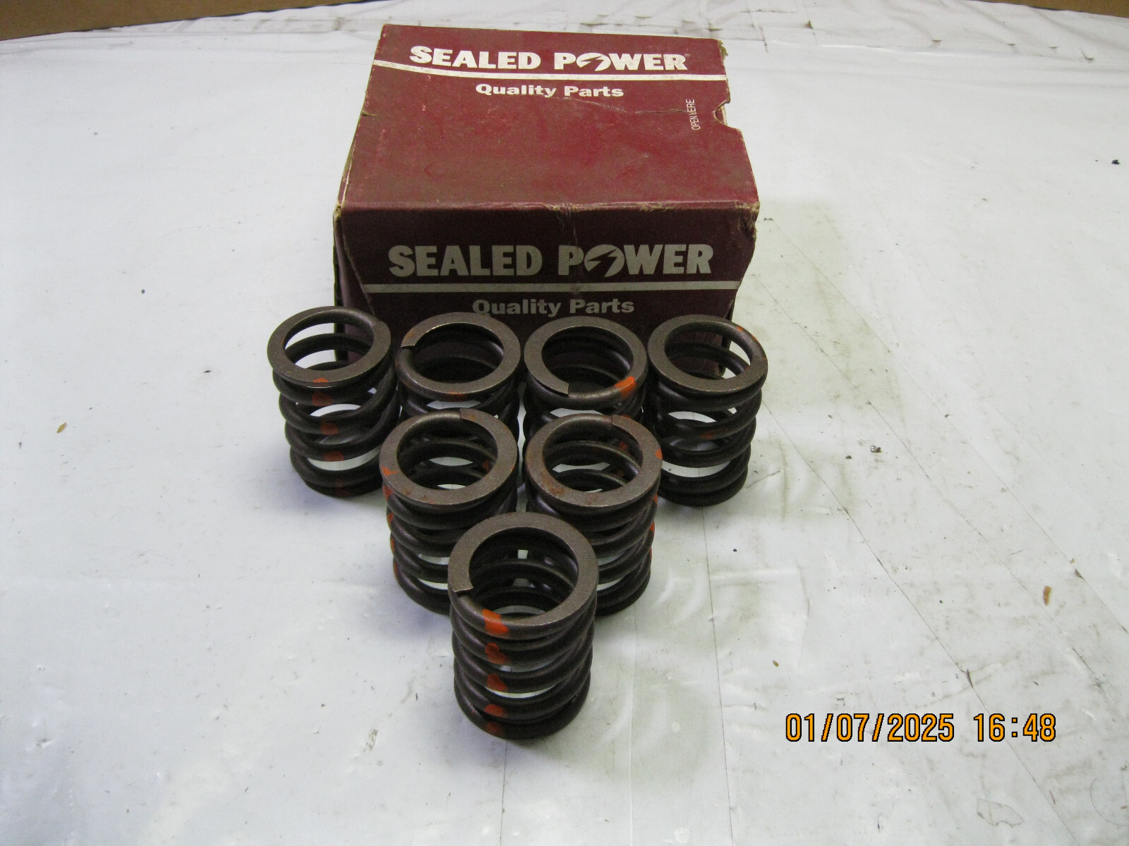 7 Engine Valve Springs Sealed Power VS-757 (7 pack)