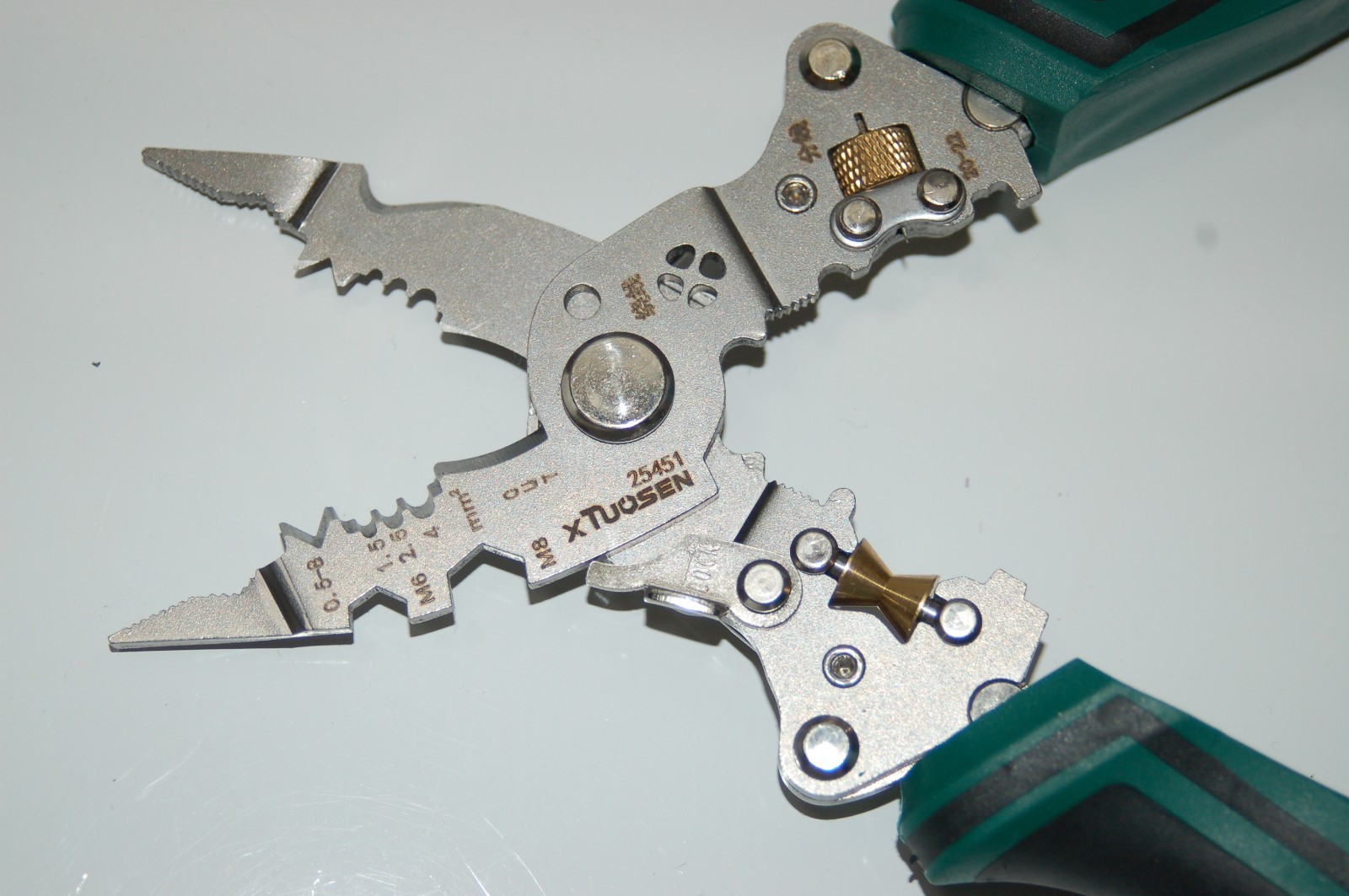 Tuosen 25451 Electrician's Multi Function Specialty Wire Stripping Tool
