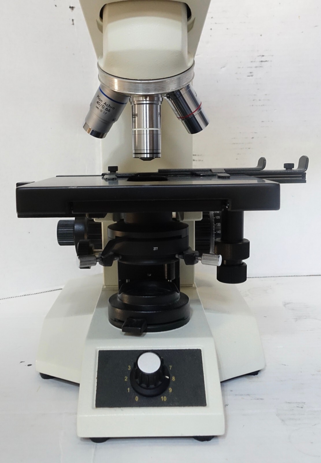 Leica ATC 2000 Multiview Teaching Microscope