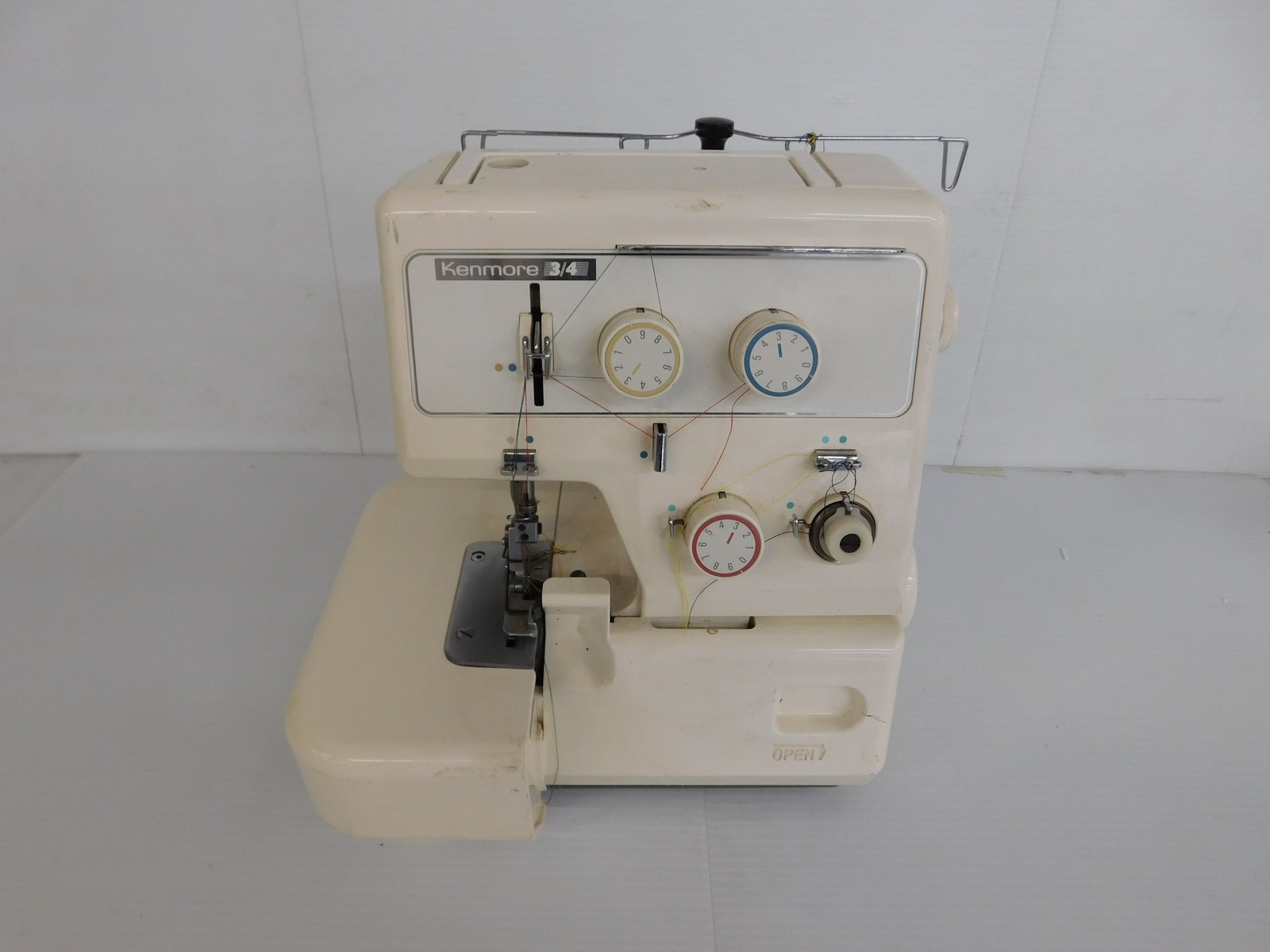 KENMORE 3/4 SERGER OVERLOCK  MACHINE MODEL 385 (SJB74)