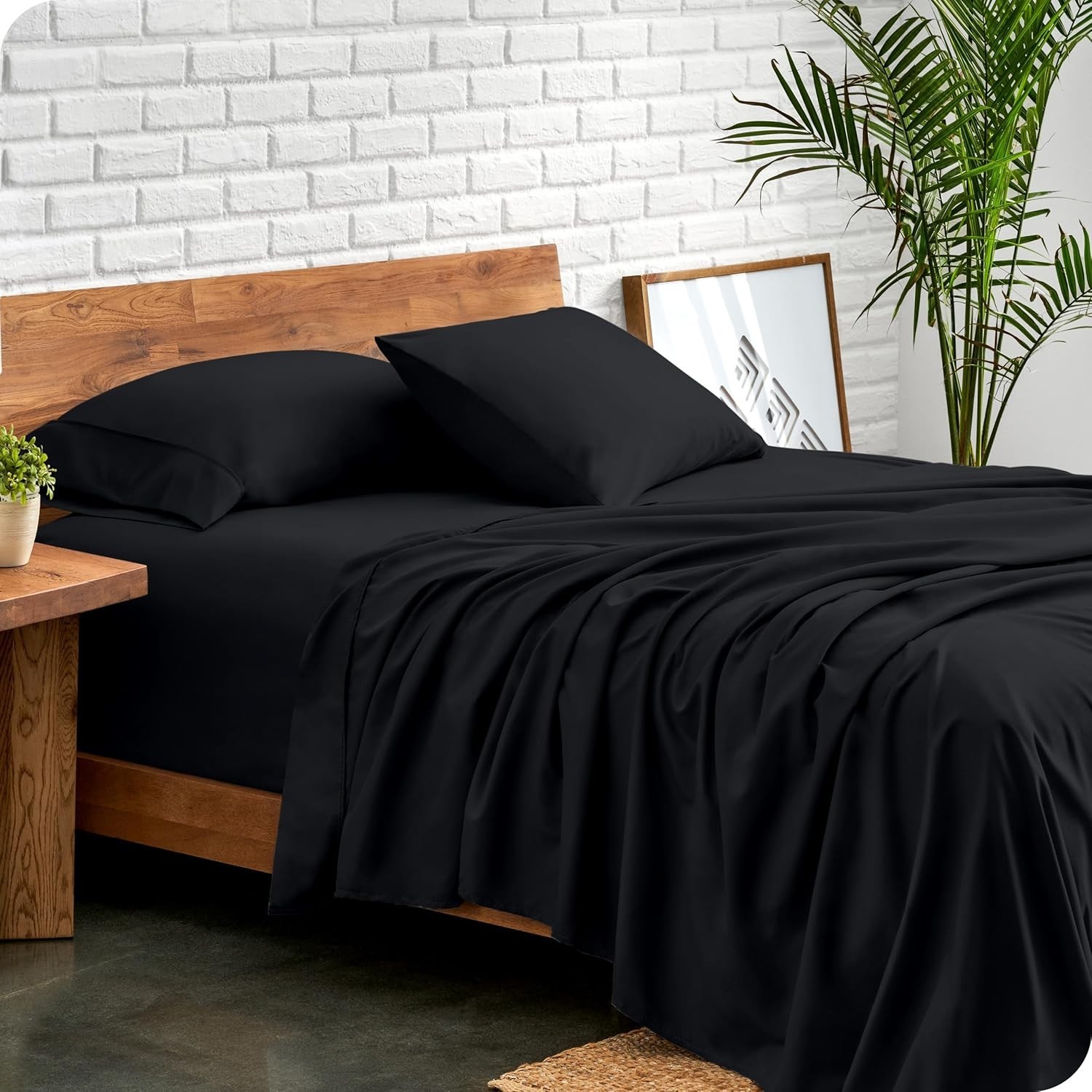 Luxury 1800 Thread Count Queen Sheet Set - Ultra-Soft Microfiber, Deep Pockets