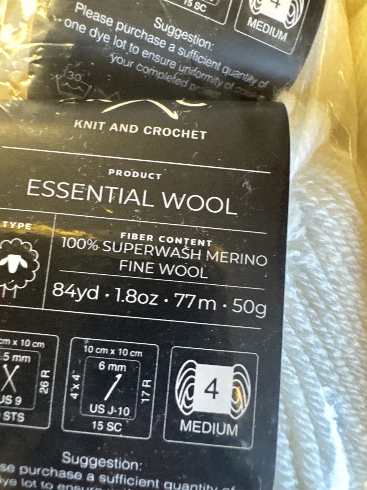 10 K+C Essential FINE Wool, BRIGHT WHITE ,NEW