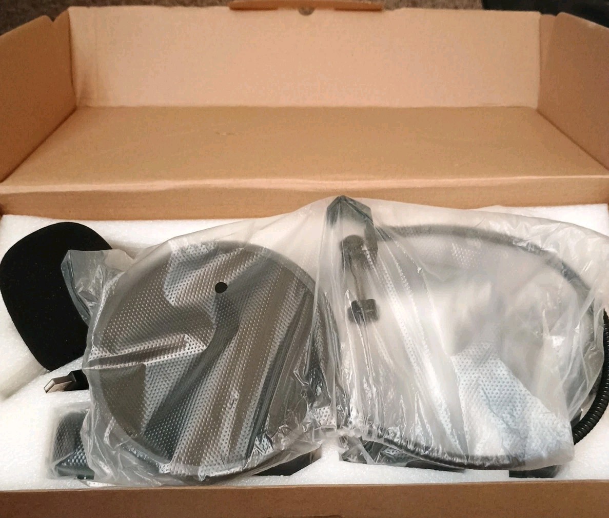 Ikedon Professional Condenser Gaming Microphone USB