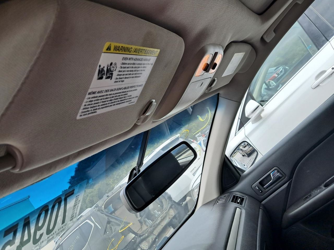 FUSION 2012 Glove Box 4815711