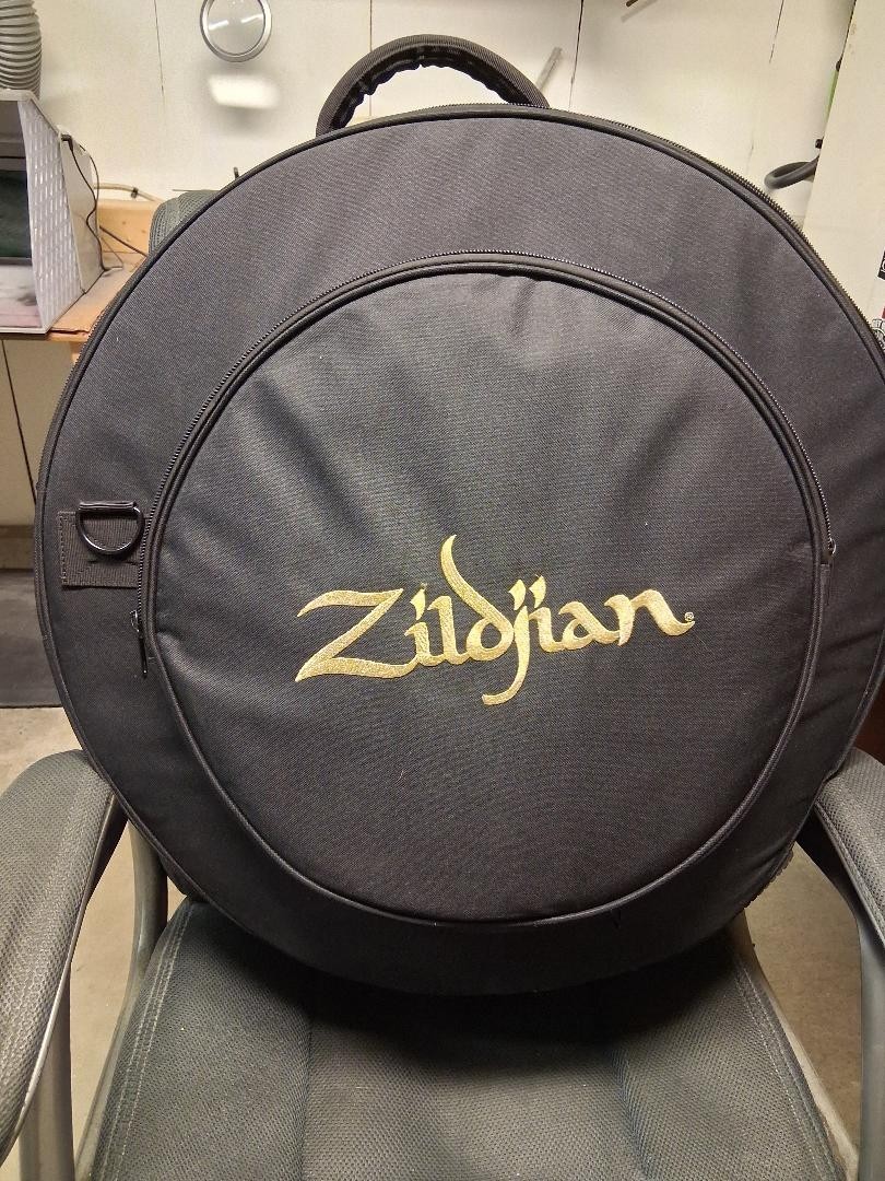 Used Zildjian Premium Backpack Cymbal Bag - 24 inch