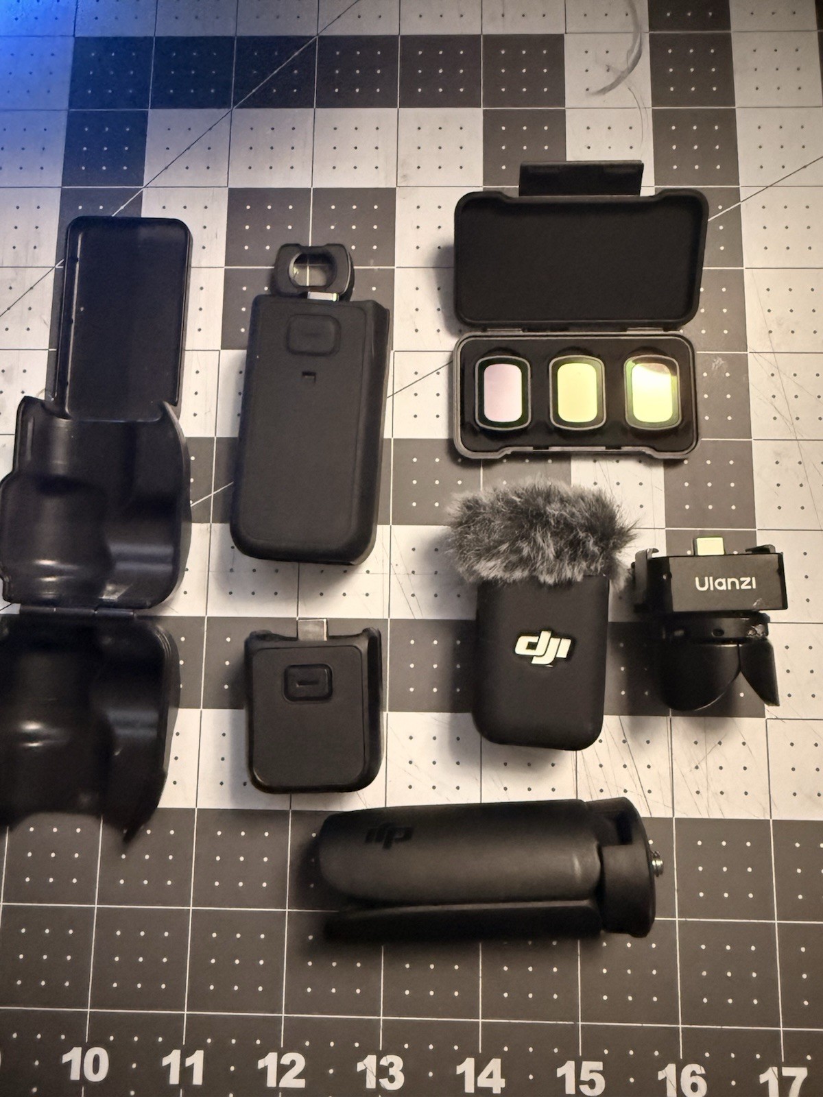 DJI Osmo Pocket 3 Gimbal Stabilizer w/ Case, Filters, Mount, Mini Tripod