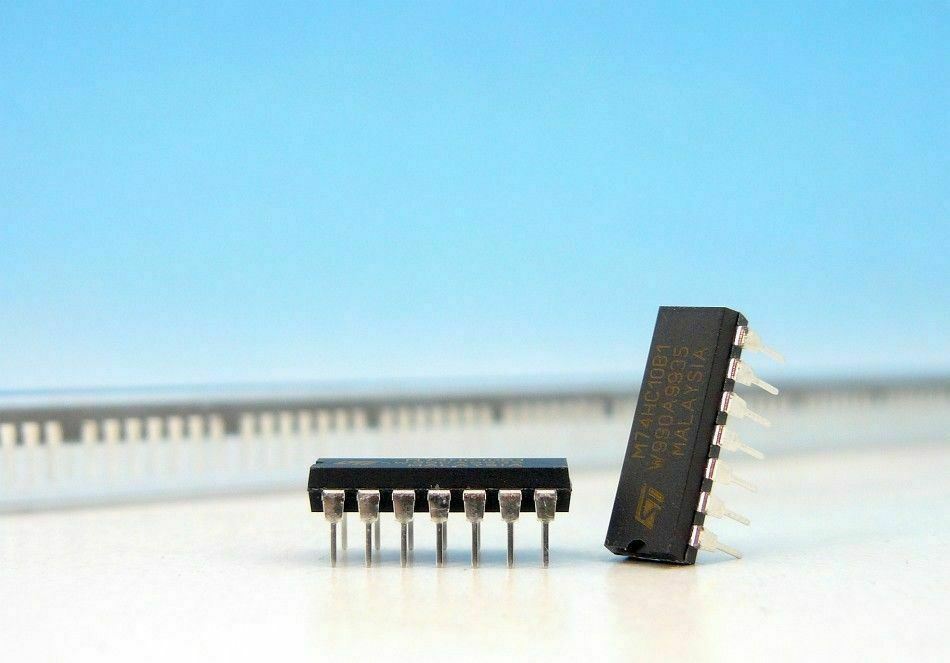 5 x M74HC10B1 Thomson Triple 3-Input NAND Gate 74HC10 M74HC10B1R IC